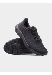 Under Armour - Buty do biegania męskie UNDER ARMOUR Charged Pursuit 3. Zapięcie: sznurówki. Kolor: czarny. Materiał: materiał, syntetyk. Szerokość cholewki: normalna