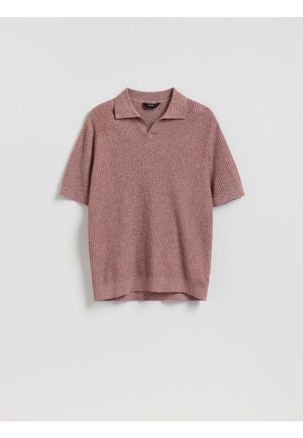 Reserved - Strukturalny sweter polo - czerwony. Typ kołnierza: polo. Kolor: czerwony. Materiał: dzianina, bawełna