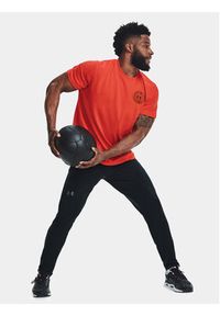 Under Armour Spodnie dresowe Ua Unstoppable Tapered Pants 1352028-001 Czarny Fitted Fit. Kolor: czarny. Materiał: syntetyk #9