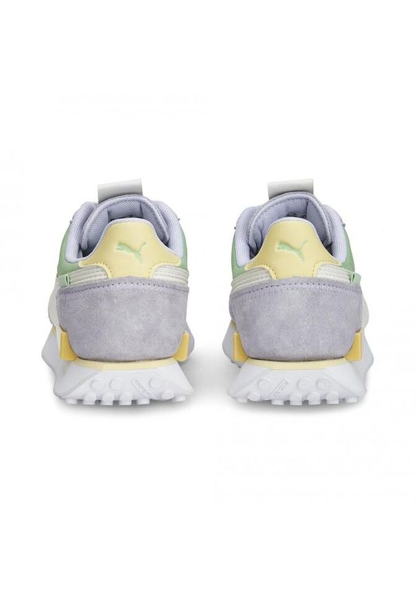 Buty do chodzenia damskie Puma Future Rider Pastel. Zapięcie: sznurówki. Kolor: biały, wielokolorowy. Materiał: materiał, tkanina, syntetyk. Szerokość cholewki: normalna. Sport: turystyka piesza
