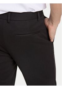 Lindbergh Chinosy 30-006052 Czarny Slim Fit. Kolor: czarny. Materiał: syntetyk