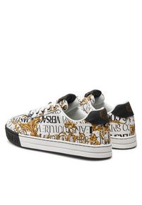 Versace Jeans Couture Sneakersy 76YA3SK6 Biały. Kolor: biały. Materiał: skóra #4