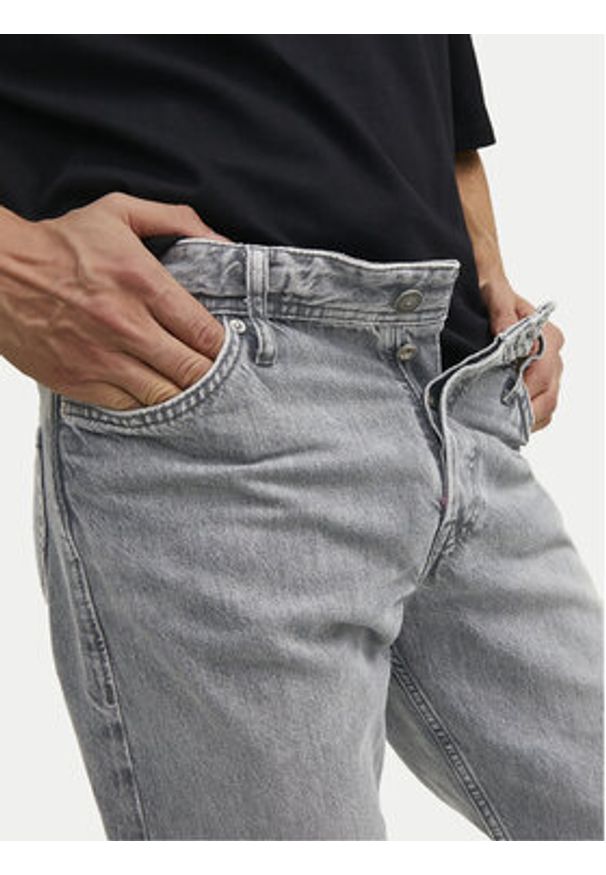 Jack & Jones - Jack&Jones Jeansy Chris 12209663 Szary Relaxed Fit. Kolor: szary