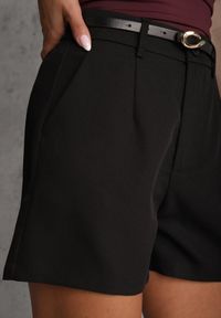 Renee - Czarne Szorty High Waist w Eleganckim Stylu z Cienkim Paskiem ze Sprzączką Rissarie. Stan: podwyższony. Kolor: czarny. Sezon: lato. Styl: elegancki #6