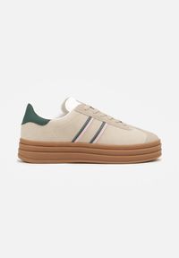 Renee - Beżowo-Zielone Klasyczne Sneakersy na Niewysokiej Platformie Terilee. Nosek buta: okrągły. Zapięcie: sznurówki. Kolor: beżowy. Materiał: syntetyk, nubuk. Obcas: na platformie. Wysokość obcasa: niski #5