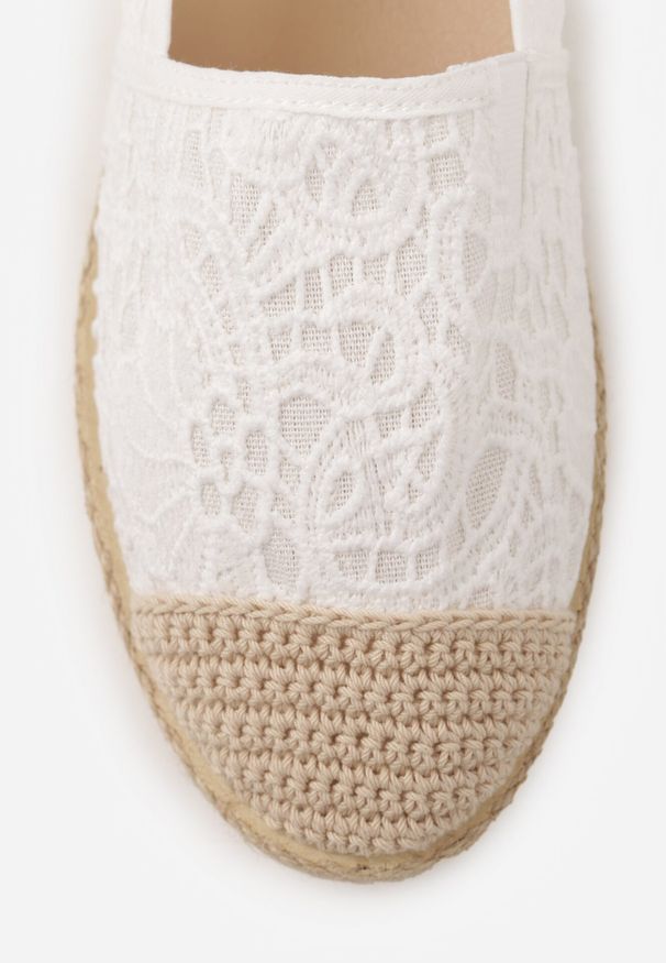 Born2be - Białe Koronkowe Espadryle z Plecionką na Nosku Zynava. Kolor: biały. Materiał: koronka. Sezon: lato, wiosna. Styl: klasyczny