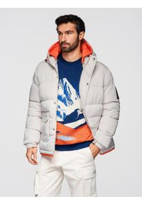 Ombre Clothing - Sportowa ciepła kurtka męska z podwójnym kapturem – jasny beżowy V1 - Rozmiar: XXL. Kolor: szary. Materiał: tkanina, poliester, syntetyk, materiał. Długość: długie. Wzór: nadruk, aplikacja, napisy. Styl: sportowy #1