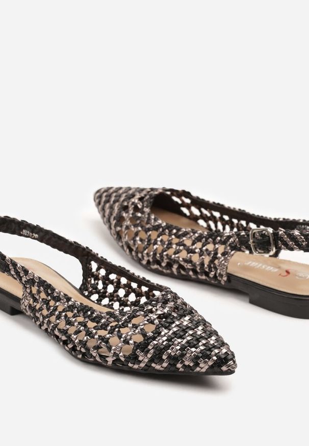 Born2be - Czarne Sandały Slingback z Ażurowej Plecionki z Noskiem w Szpic Nanorella. Okazja: na co dzień, na spacer. Kolor: czarny. Wzór: ażurowy. Styl: casual