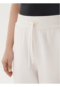Armani Exchange Spodnie dresowe XW001287 AF16134 U1003 Écru Regular Fit. Materiał: bawełna #4