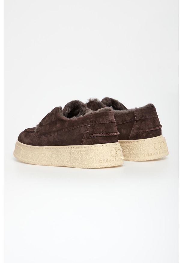 Sneakersy damskie zamszowe CESARE CASADEI. Materiał: zamsz