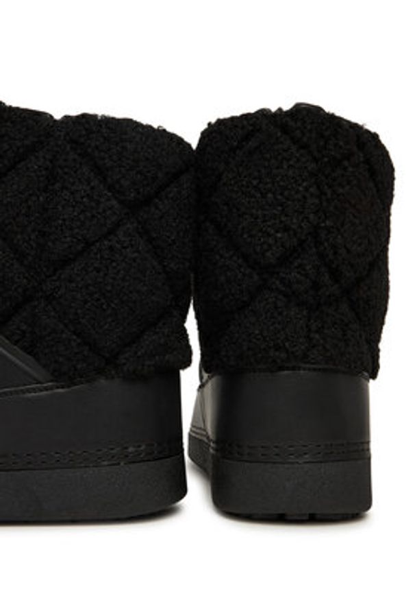 Love Moschino - LOVE MOSCHINO Śniegowce JA24412G0NISJ00A Czarny. Kolor: czarny. Materiał: skóra