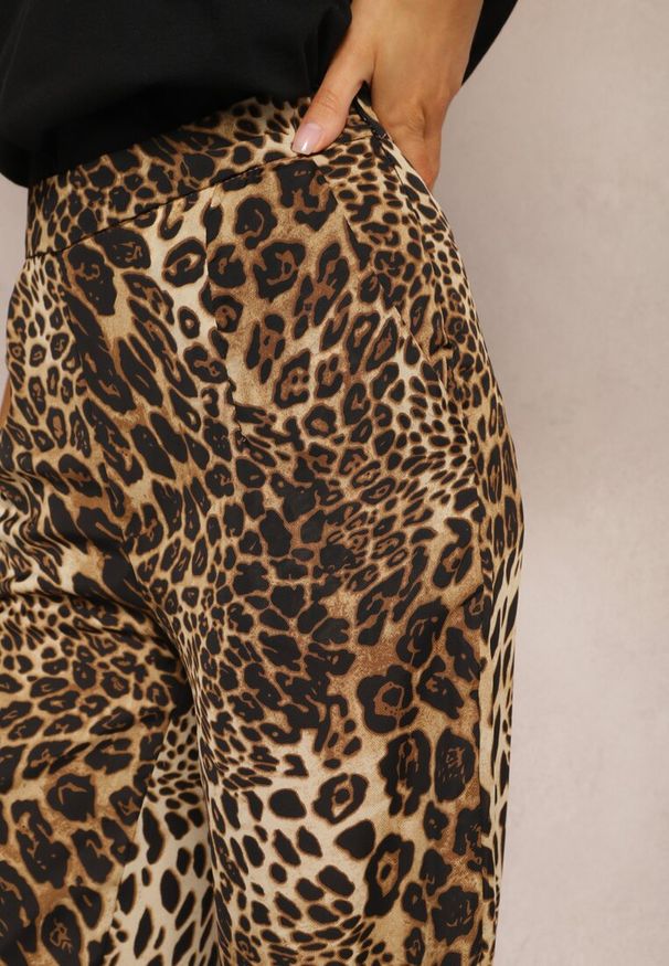 Renee - Beżowe Spodnie Panterkowe z Szerokimi Nogawkami High Waist z Zapięciem z Boku na Suwak Frisalie. Stan: podwyższony. Kolor: beżowy. Materiał: tkanina. Sezon: lato