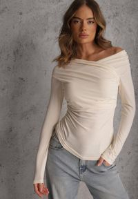 Renee - Beżowy Marszczona Bluzka z Bawełną i Dekoltem w Łódkę Orinlia. Typ kołnierza: dekolt w łódkę. Kolor: beżowy. Materiał: bawełna. Styl: elegancki #5