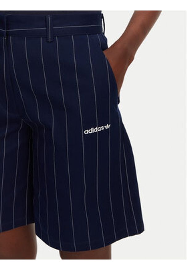 Adidas - adidas Bermudy Pinstripe JC7683 Granatowy Loose Fit. Kolor: niebieski. Materiał: bawełna, syntetyk