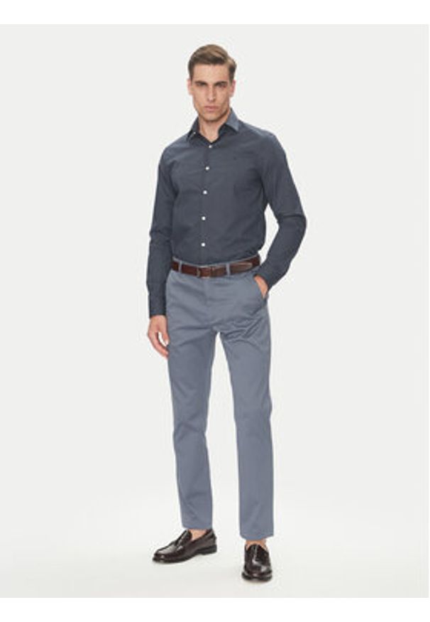 Calvin Klein Chinosy LV040EM633 Szary Slim Fit. Kolor: szary. Materiał: bawełna