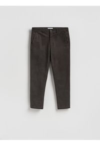 Reserved - Bawełniane spodnie straight - ciemnobrązowy. Kolor: brązowy. Materiał: bawełna #1