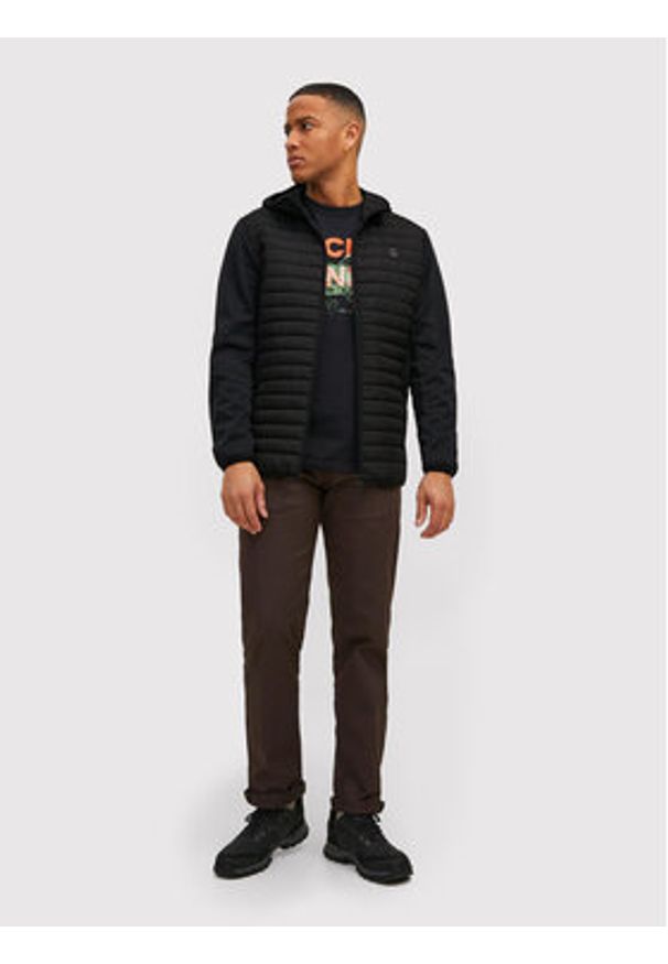 Jack & Jones - Jack&Jones Kurtka przejściowa Multi Quilted 12182242 Czarny Regular Fit. Kolor: czarny. Materiał: syntetyk