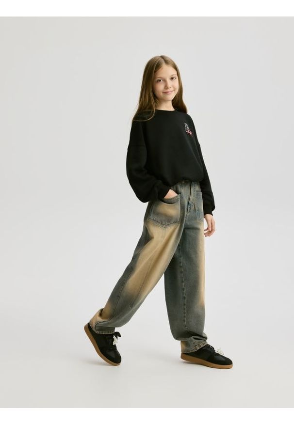 Reserved - Jeansy Skater - granatowy. Kolor: niebieski