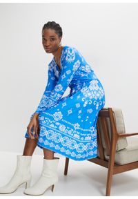 bonprix - Sukienka w ornamentowy wzór. Kolor: niebieski. Styl: elegancki #1