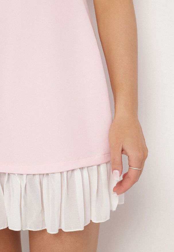 Born2be - Różowa Elegancka Sukienka Taliowana Florzedi. Okazja: na co dzień, na imprezę. Kolor: różowy. Typ sukienki: proste. Styl: elegancki