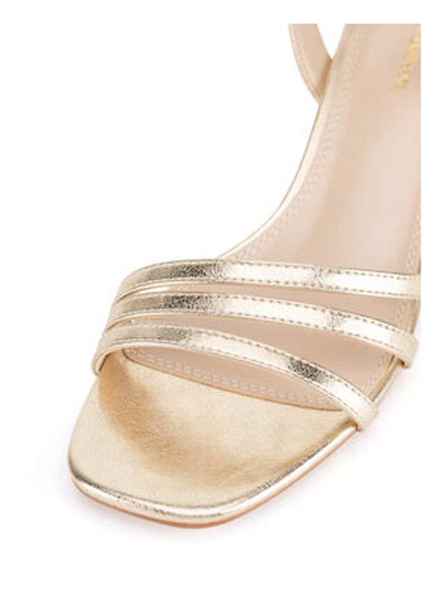 Clara Barson Sandały SXH3373A-29 Złoty. Kolor: złoty. Materiał: materiał