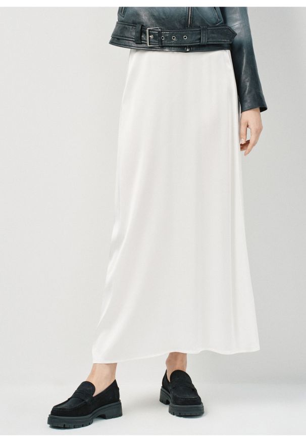 Ochnik - Długa prosta kremowa spódnica. Kolor: biały. Materiał: wiskoza. Długość: długie
