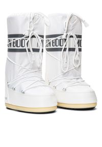 Buty zimowe damskie Moon Boot Nylon (14004400-006). Kolor: biały. Materiał: nylon. Sezon: zima