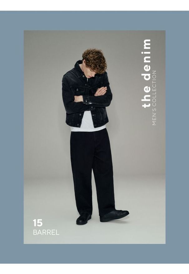 Reserved - Jeansy barrel leg - czarny. Kolor: czarny