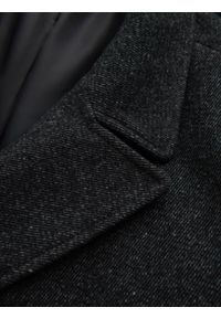 Ombre Clothing - Krótki dwurzędowy męski płaszcz z wełną – grafitowy V1. Okazja: na co dzień. Kolor: szary. Materiał: wełna. Długość: krótkie. Wzór: ze splotem, paski. Sezon: zima. Styl: casual, elegancki #6