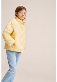 Mango Kids kurtka dziecięca Alo2 kolor żółty. Okazja: na co dzień. Kolor: żółty. Materiał: włókno. Styl: casual