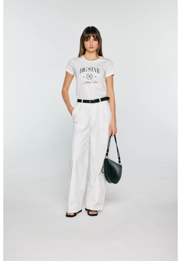 Big-Star - Koszulka damska z kontrastowym nadrukiem biała Ratta 100. Okazja: na co dzień. Kolor: biały. Materiał: dzianina, materiał, jeans. Wzór: nadruk. Styl: casual, elegancki