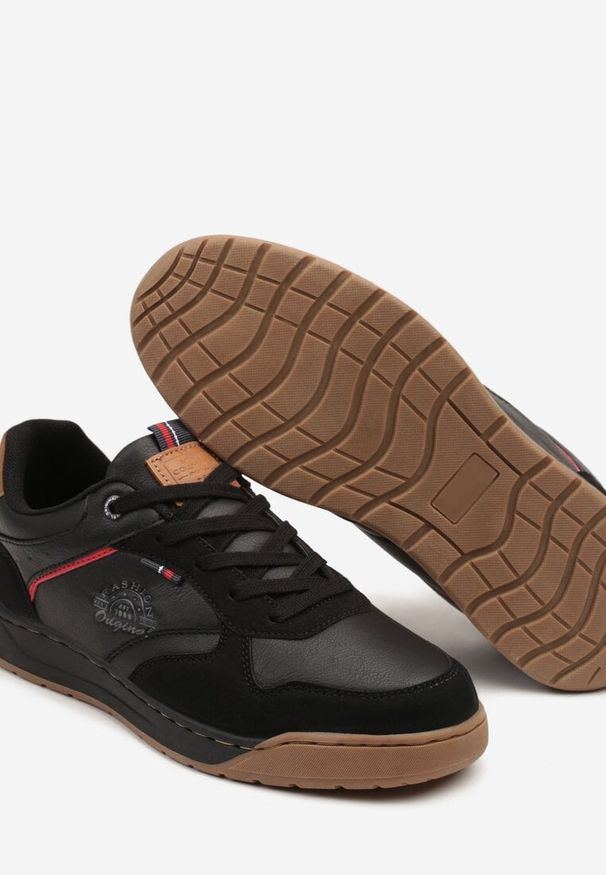 Born2be - Czarne Buty Sportowe Sneakersy z Perforacją i Tłoczeniem Tatiritia. Okazja: na co dzień. Kolor: czarny. Materiał: jeans