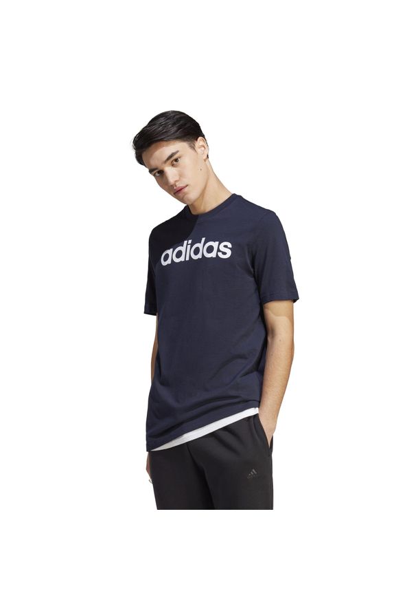 Adidas - Koszulka z krótkim rękawem męska ADIDAS Gym & Pilates. Materiał: włókno, materiał, bawełna. Długość rękawa: krótki rękaw. Długość: krótkie. Sport: joga i pilates