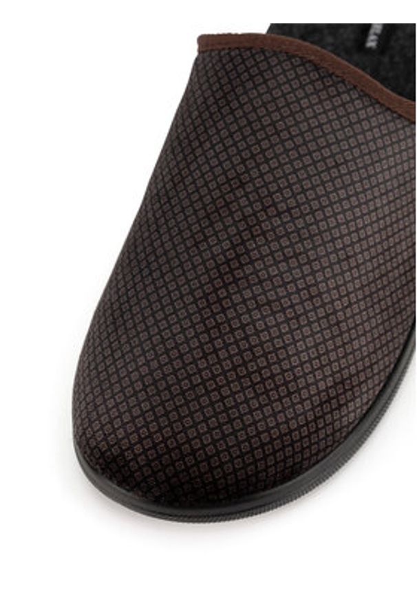 Home & Relax Kapcie P4270503 Brązowy. Kolor: brązowy. Materiał: materiał