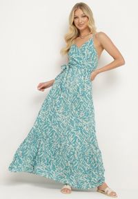 Born2be - Jasnoniebieska Sukienka z Wiskozy na Ramiączkach z Gumką w Pasie i Materiałowym Paskiem Stralia. Okazja: na co dzień. Kolor: niebieski. Materiał: wiskoza, materiał. Długość rękawa: na ramiączkach. Styl: casual, elegancki #1