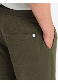Ombre Clothing - Spodnie dresowe męskie z tkaniny ottoman - ciemnooliwkowe V3 OM-PASK-0129 - XXL. Kolor: oliwkowy. Materiał: tkanina, dresówka. Styl: sportowy