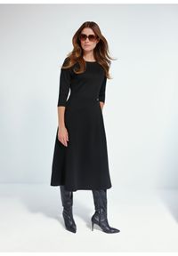 Ochnik - Długa sukienka elegancka damska. Okazja: na randkę, na spotkanie biznesowe, do pracy. Kolor: czarny. Materiał: wiskoza. Styl: elegancki. Długość: maxi #2