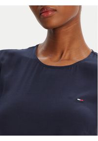 Tommy Jeans Sukienka codzienna DW0DW21120 Granatowy Regular Fit. Okazja: na co dzień. Kolor: niebieski. Materiał: wiskoza. Typ sukienki: proste. Styl: casual