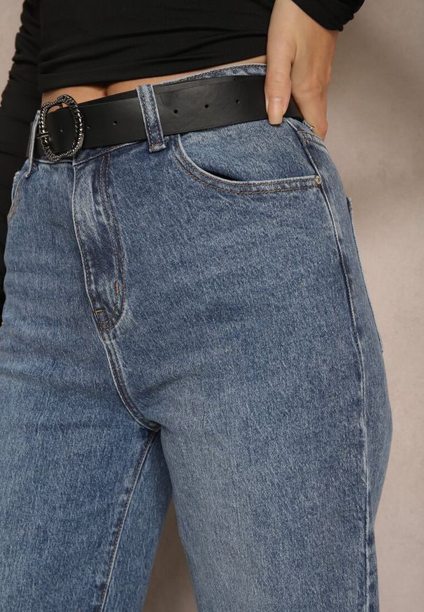 Renee - Niebieskie Jeansy High Waist z Szerokimi Nogawkami Ozdobnie Wywiniętymi z Paskiem Loroma. Okazja: na co dzień. Stan: podwyższony. Kolor: niebieski. Styl: elegancki, casual