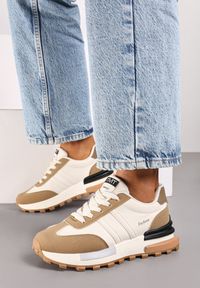 Renee - Brązowe Sneakersy na Płaskiej Podeszwie z Paskami Erisona. Okazja: na co dzień. Zapięcie: pasek. Kolor: brązowy. Materiał: jeans, bawełna. Wzór: paski. Obcas: na płaskiej podeszwie