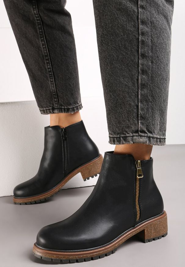 Born2be - Czarne Botki za Kostkę z Ozdobnym Suwakiem Gevira. Okazja: na co dzień. Wysokość cholewki: za kostkę. Kolor: czarny. Styl: casual