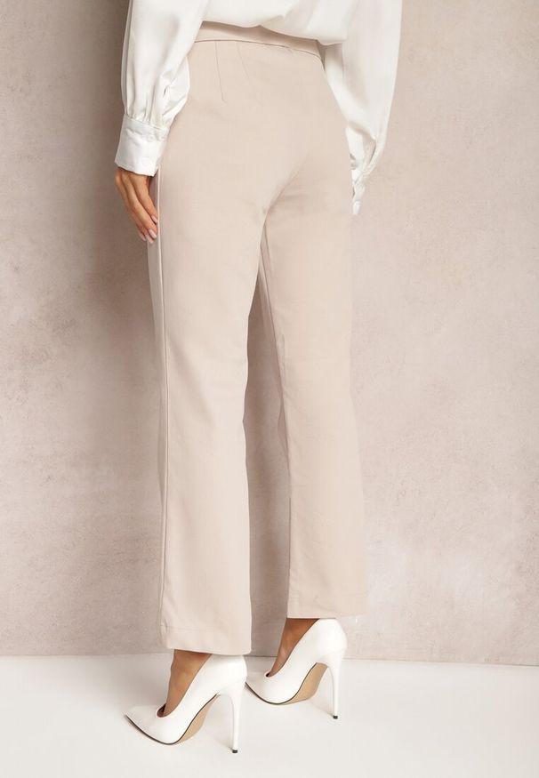 Renee - Jasnobeżowe Spodnie High Waist w Garniturowym Stylu z Prostymi Nogawkami Nieana. Stan: podwyższony. Kolor: beżowy. Materiał: tkanina
