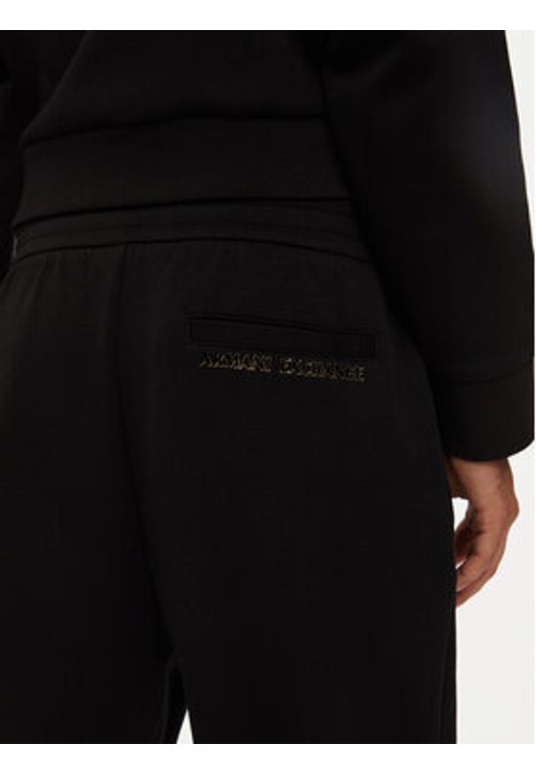Armani Exchange Spodnie dresowe XM000587 AF10818 UC001 Czarny Regular Fit. Kolor: czarny. Materiał: bawełna