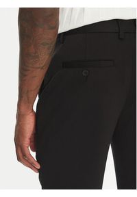 Lindbergh Szorty materiałowe 30-506062 Czarny Regular Fit. Kolor: czarny. Materiał: syntetyk