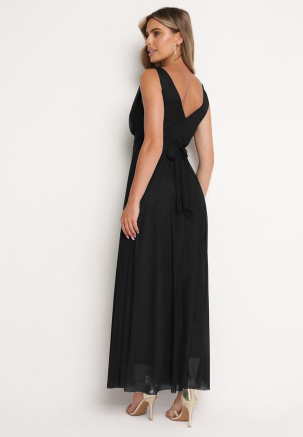 Born2be - Czarna Sukienka Koktajlowa z Tiulowym Dołem Elasoria. Kolor: czarny. Materiał: tiul. Styl: wizytowy