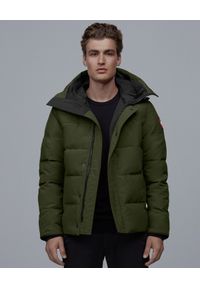CANADA GOOSE - Zielona kurtka Macmillan. Kolor: zielony. Materiał: materiał. Długość rękawa: długi rękaw. Długość: długie. Sezon: zima #1