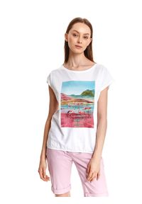 TOP SECRET - T-shirt damski z kolorowym nadrukiem we flamingi. Kolor: biały. Materiał: tkanina, bawełna. Długość rękawa: krótki rękaw. Długość: krótkie. Wzór: nadruk, kolorowy. Sezon: lato. Styl: wakacyjny #1