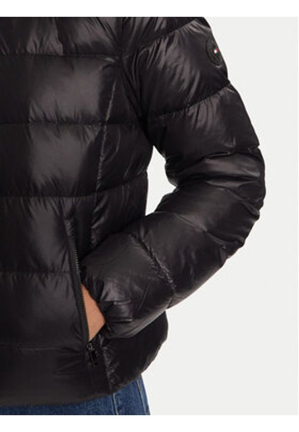 TOMMY HILFIGER - Tommy Hilfiger Kurtka puchowa WW0WW43520 Czarny Regular Fit. Kolor: czarny. Materiał: syntetyk