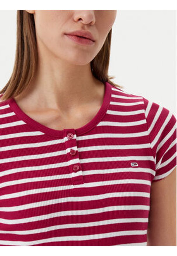 Tommy Jeans T-Shirt DW0DW19502 Różowy Slim Fit. Kolor: różowy. Materiał: bawełna