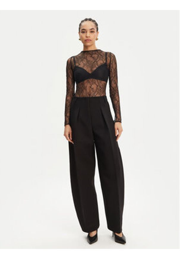 JACQUEMUS Spodnie materiałowe Le Pantalon Ovalo 24E241PA0791718 990 Czarny Regular Fit. Kolor: czarny. Materiał: wiskoza